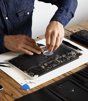 Услуги по замене материнской платы MacBook