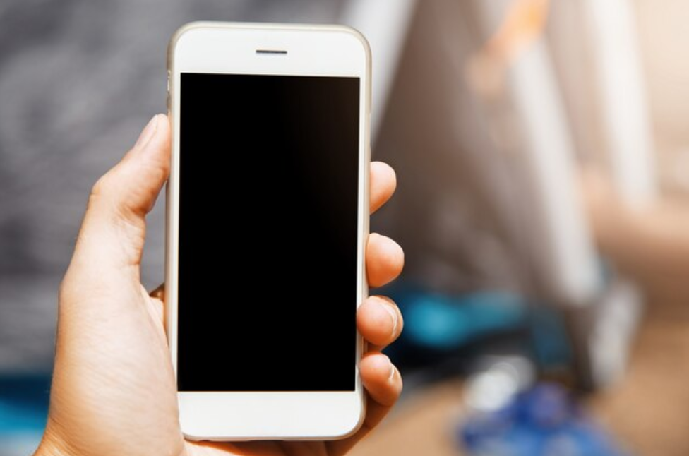 iphone в руке