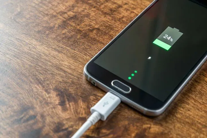 Чому не заряджається телефон Samsung: причини та що робити